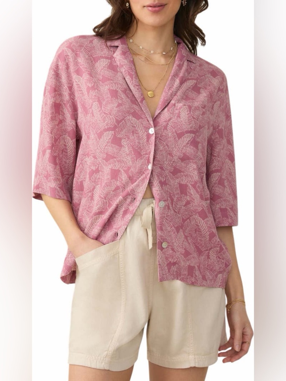 Faherty Cabana Short Sleeve Shirt in Dusty Rose Banana Leaf size Medium